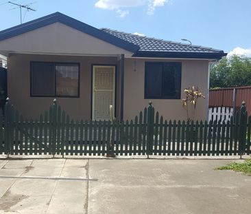 Neat & Tidy 2 bedroom In Convenient Location - Photo 6