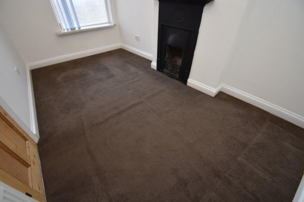 2 bed House - End Terrace for Rent - Photo 1