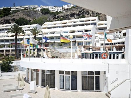 Puerto Rico, Canary Islands 35130 - Photo 2