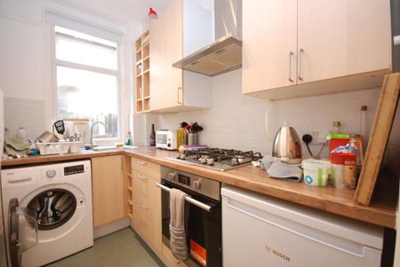 3 bedroom apartment to rent - Photo 5