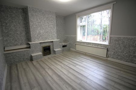 3 bedroom semi-detached house to rent - Photo 4