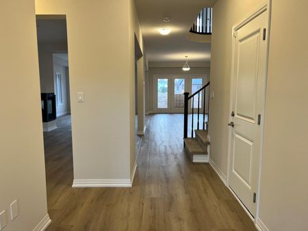 For Lease - 1013 Kraft Road, Fort Erie, Ontario - Photo 2