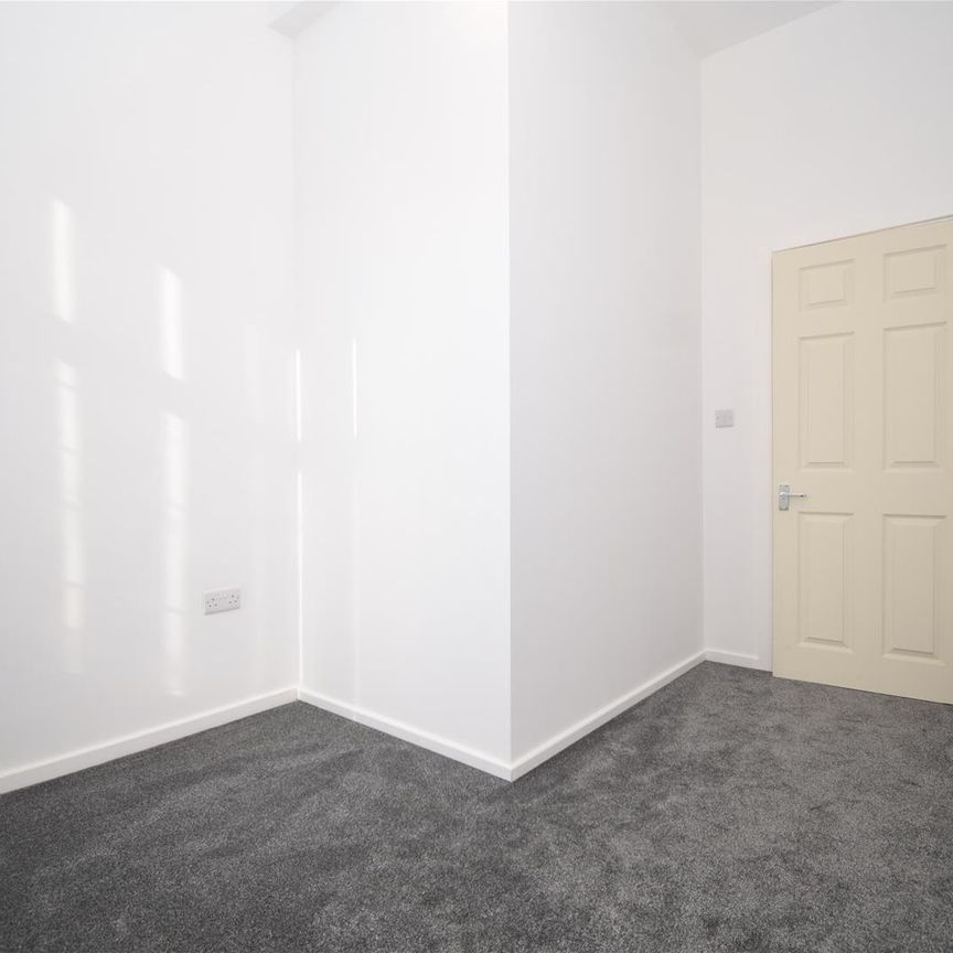 Jacobs Well Lane, Wakefield - Photo 1