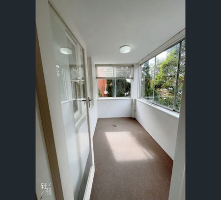 Fully Furnished-L2/10-15 The Avenue, Randwick, NSW 2031 - Photo 4