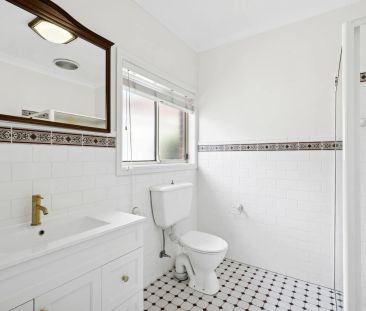 Lovingly Maintained Federation Style Home - Photo 3