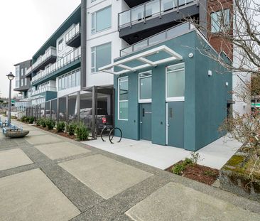 Pier 1 Residences | 801 Island Hwy, Campbell River - Photo 1