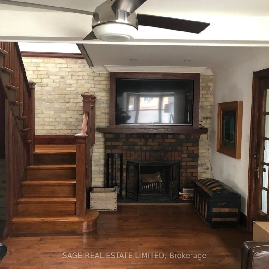 19 BEECHWOOD DRIVE - Photo 1