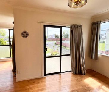 3 Bed 1 Bath in Highland Park! - Photo 3