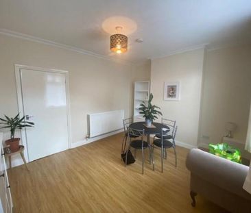 Ludgate, Tamworth, Staffordshire - Photo 2