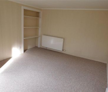 2 bedroom detached house to rent - Photo 4