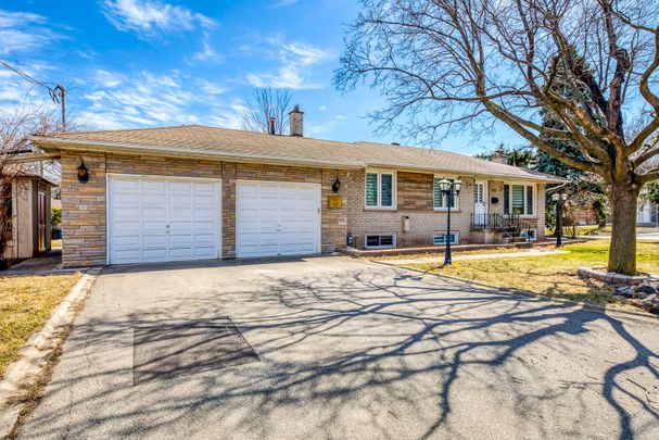 For Lease - 577 Trudale Court, Oakville, Ontario - Photo 1