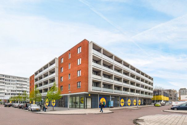 Te huur: Appartement August Allebéplein 173 in Amsterdam - Photo 1