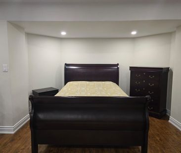 For Lease - 3144 Clipperton Drive, Mississauga, Ontario - Photo 5