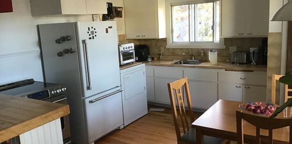 Grand 4 1/2 au 2ieme étage ensoleillé dans Ahuntsic - Photo 2