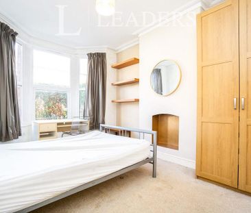 1 bedroom in a house share to rent - Photo 1