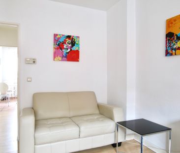 Perfekt Wohnen in Köln-Ehrenfeld: Möbliertes Apartment mit Balkon - Photo 2