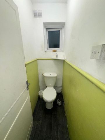 House share to rent - Photo 2