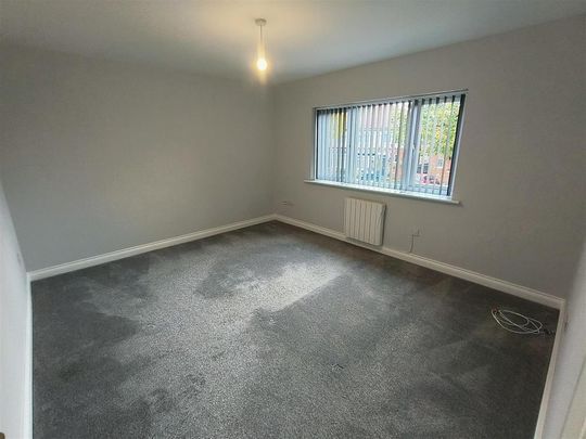 2 bedroom property to rent - Photo 1