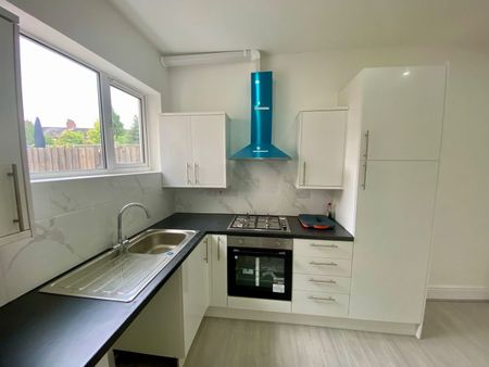 2 Bed Flat, Manton House, CV2 - Photo 5