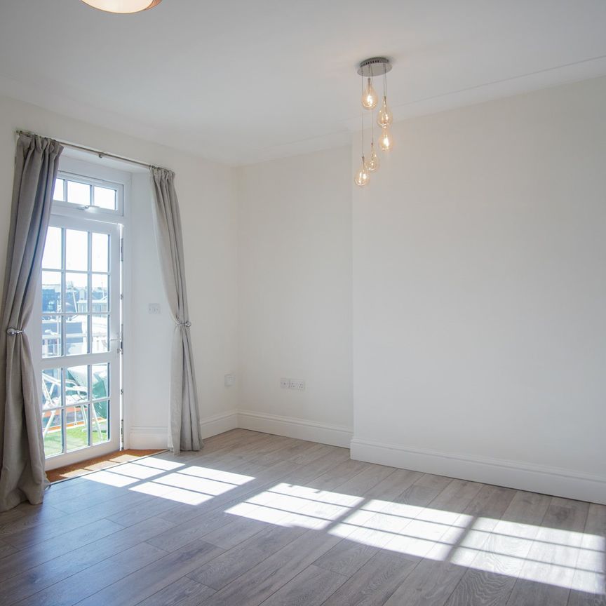 St Georges Road, Harbourside, BS1 5UJ - Photo 1