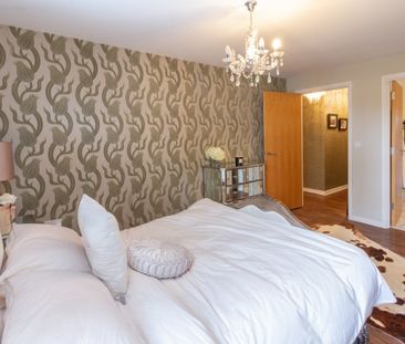 2 Bed Flat, Bush House, SE18 - Photo 4