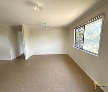 Cosy Home At The End Of A Cul-De-Sac!! - Photo 1