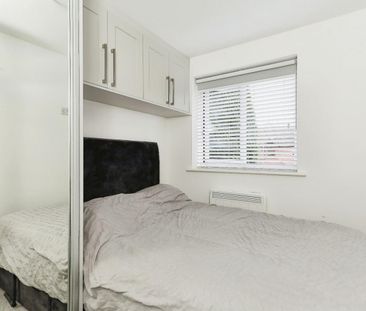 2 bedroom House To Let Total Size: 732 SQ FT - Photo 1