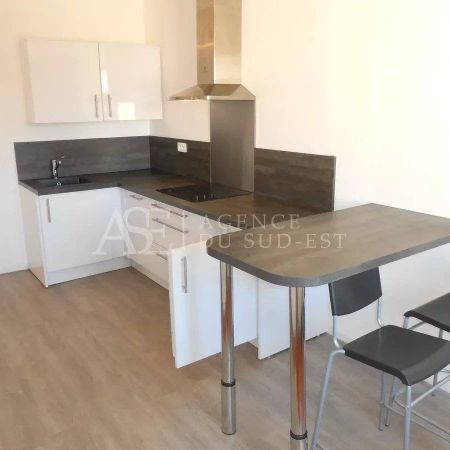 Location Studio - Photo 3