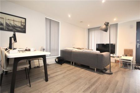 Blairderry Road, Streatham, SW2 4SD - Photo 4