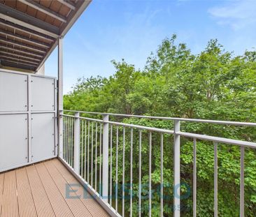 Orchid Court, TN9, Kent - Photo 1