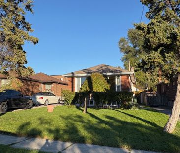 For Lease - 19 Budea. Lower Unit Crescent, Toronto, Ontario - Photo 1