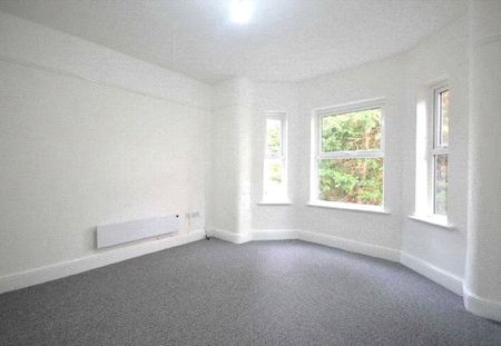 3 Queenston Road, West Didsbury, Greater Manchester, M20 2WZ - Photo 2