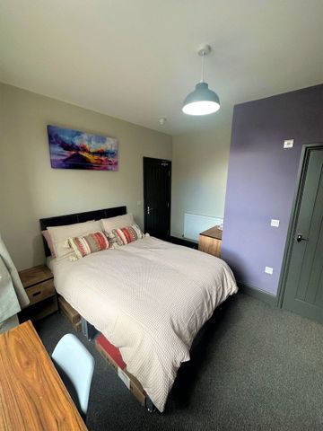 Room 1, 56 Broxholme Lane - Photo 3