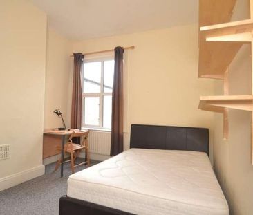 Latchmere Road, Fallowfield, Manchester, M14 - Photo 3