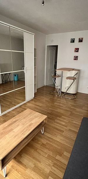 Location appartement 1 pièce, 22.76m², Nîmes - Photo 1