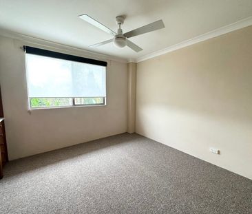 Low Maintenance Living! - Photo 2