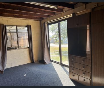 Family Home - Located in Walkerston - Photo 3