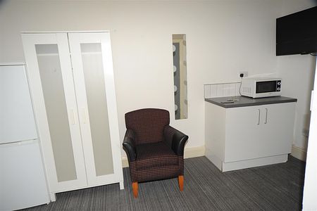 23-25 The Crescent, United Kingdom, TS5 6SG, Middlesbrough - Photo 5