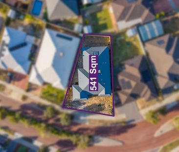 8 Milagro Fairway, Seville Grove, WA 6112 - Photo 1