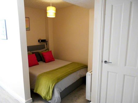 Studio to rent - Photo 3