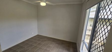 Low Maintenance 2 Bedroom Home - Photo 3