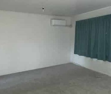 Cozy 2-Bedroom Unit in Manurewa - Affordable - Photo 2