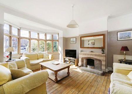 Woodbourne Avenue, SW16 1UU, London - Photo 2