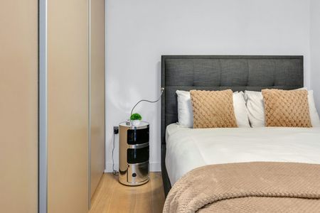 Sclater Street - Photo 2