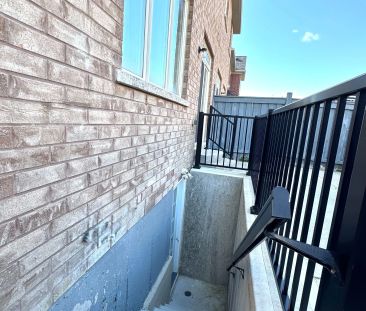 8 Altura Way #Bsmt - Photo 6