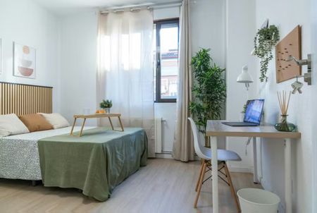 Calle Jacinto Benavente, Getafe, Community of Madrid 28902 - Photo 5