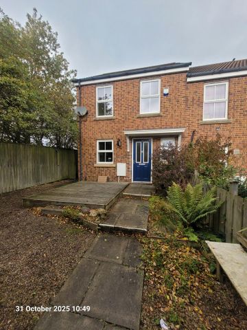 2 bedroom semi-detached house to rent - Photo 4