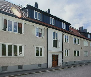 Stavre, Trollhättan, Västra Götaland - Photo 1