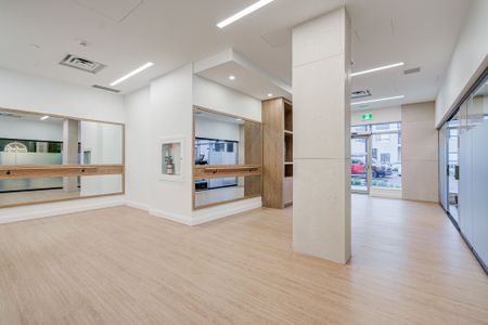 For Lease - 3250 Carding Mill Trail Unit# 401, Oakville, Ontario - Photo 2