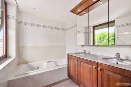 Duplexappartement met 2 slaapkamers en 2 ruime terrassen te huur in Anzegem - Photo 2